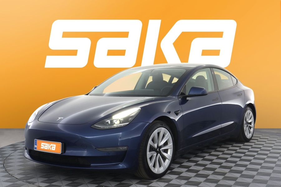 Tesla Model 3 vaihtoauto