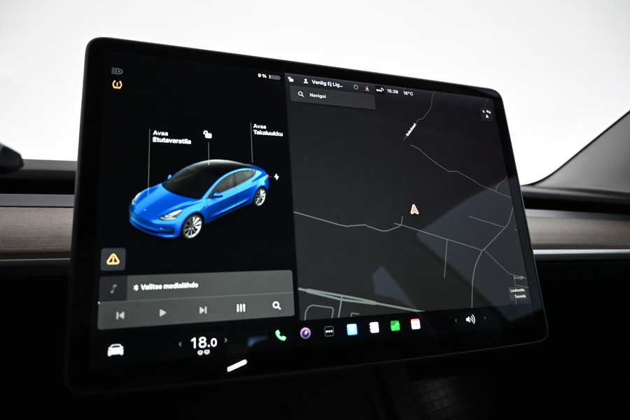 Tesla Model 3 vaihtoauto