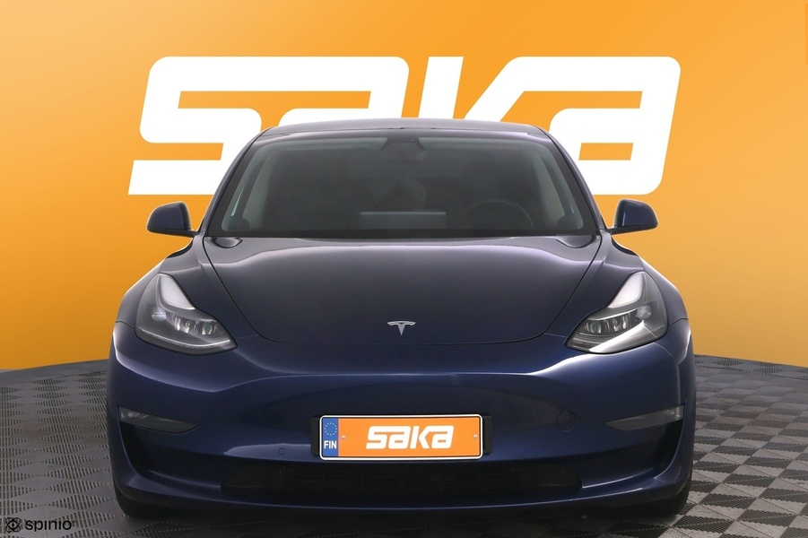 Tesla Model 3 vaihtoauto