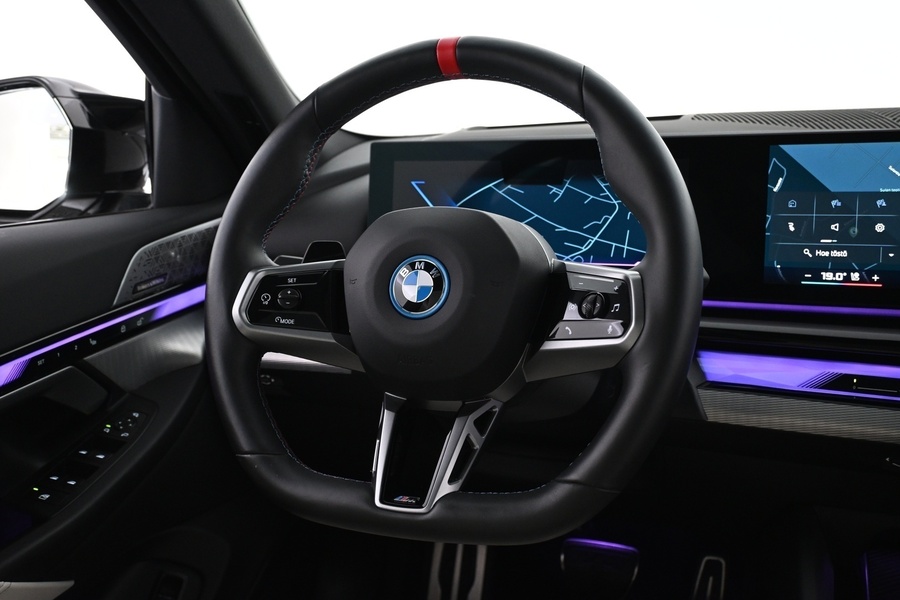 BMW i5 M60 vaihtoauto