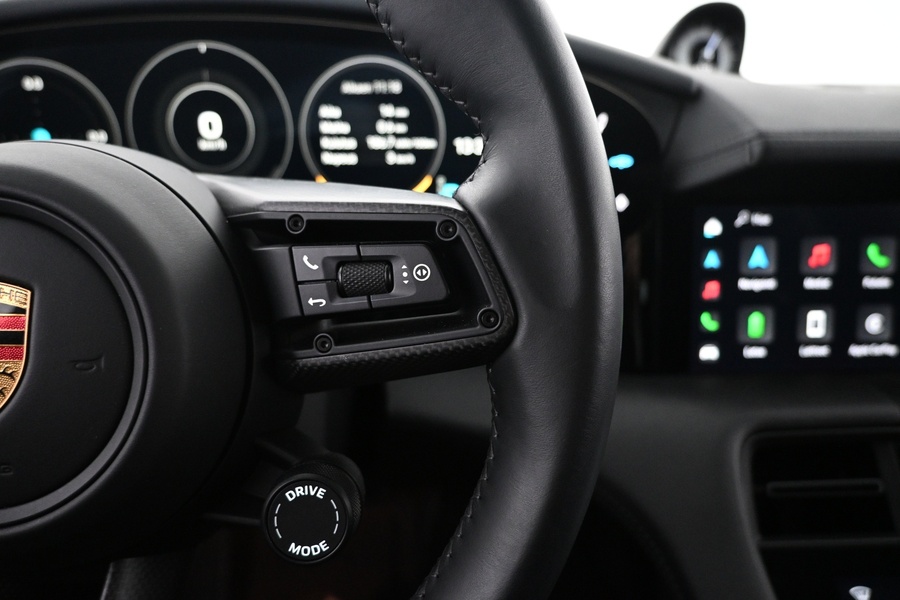 Porsche Taycan vaihtoauto