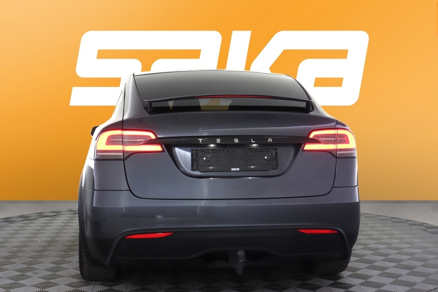 Tesla Model X vaihtoauto