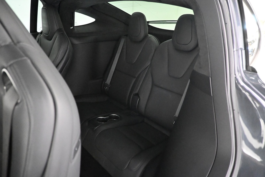 Tesla Model X vaihtoauto