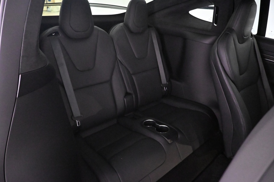 Tesla Model X vaihtoauto