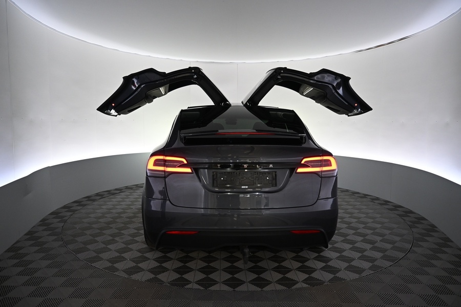 Tesla Model X vaihtoauto