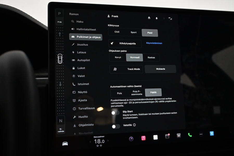 Tesla Model S vaihtoauto