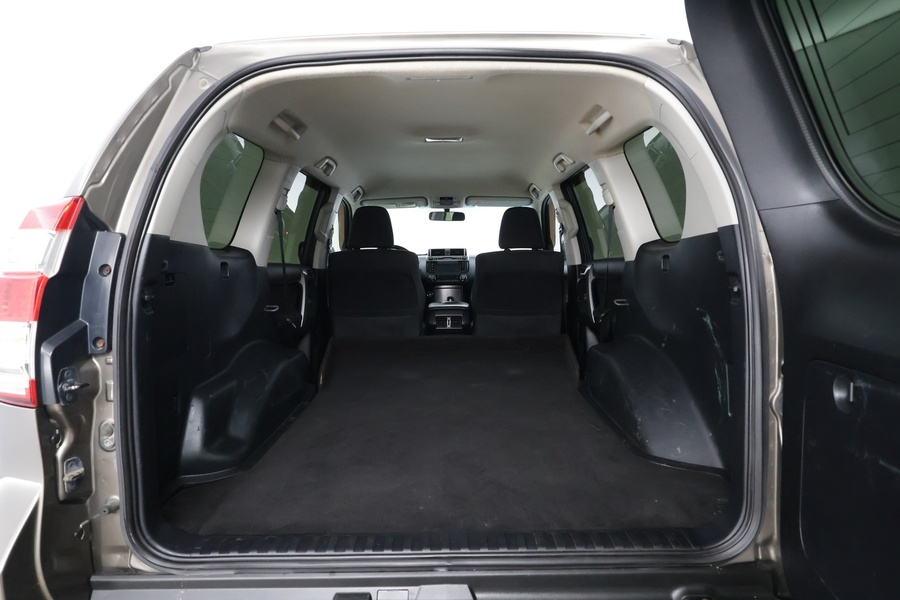 Toyota Land Cruiser vaihtoauto