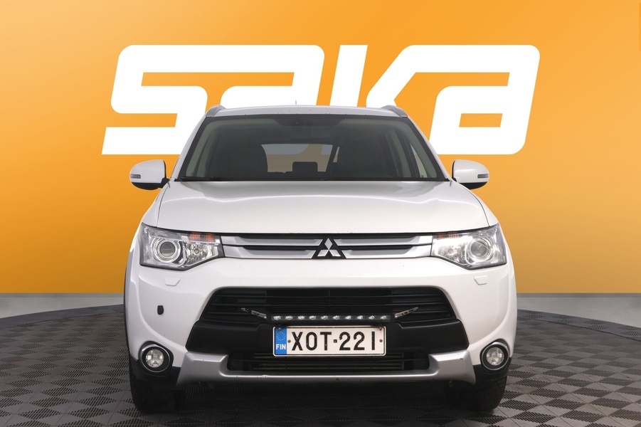 Mitsubishi Outlander vaihtoauto