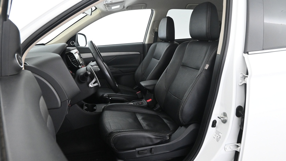 Mitsubishi Outlander vaihtoauto