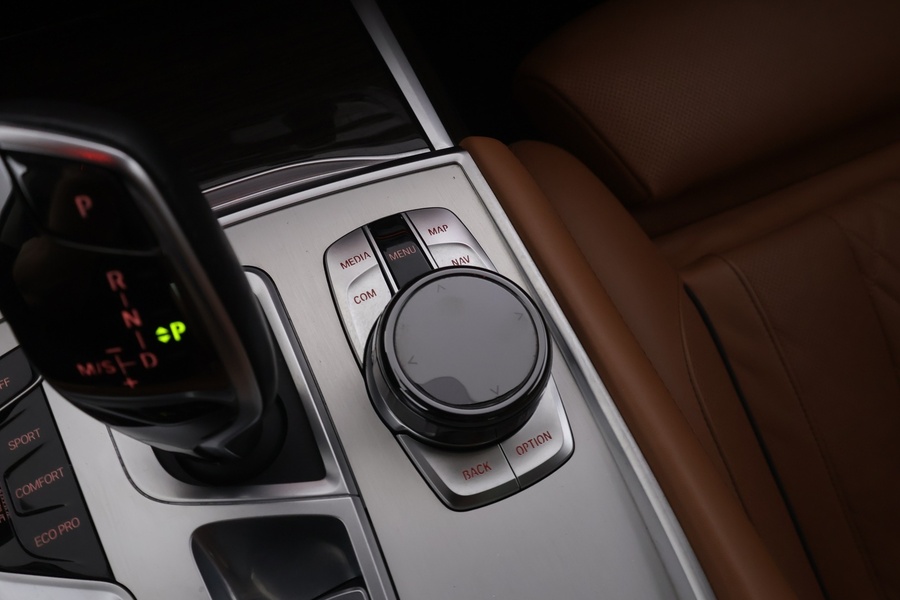 BMW 740 vaihtoauto