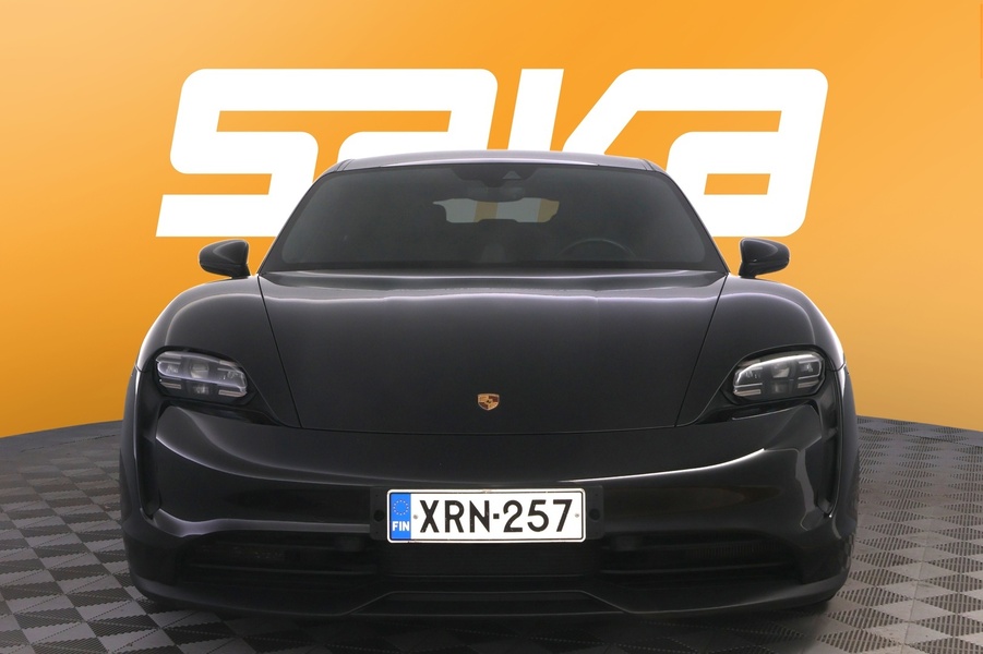 Porsche Taycan vaihtoauto