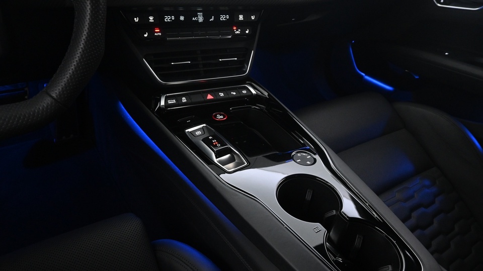 Audi e-tron GT vaihtoauto