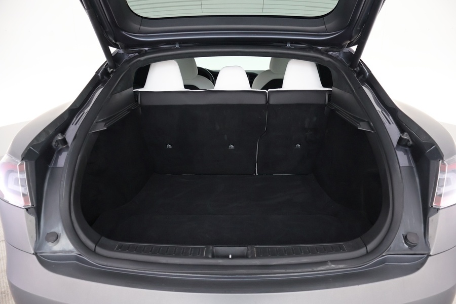 Tesla Model S vaihtoauto