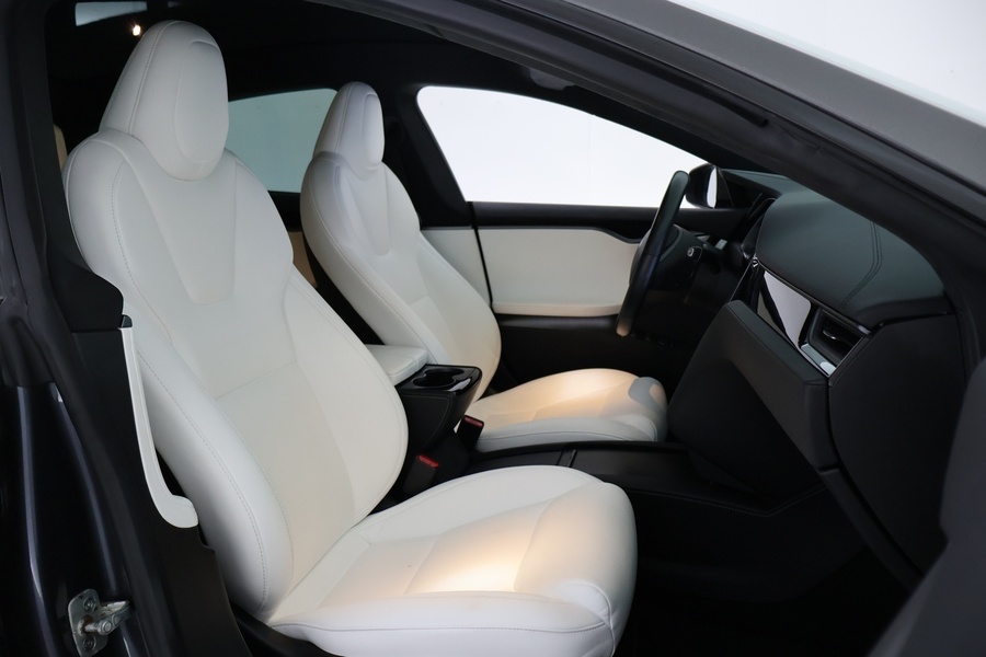 Tesla Model S vaihtoauto