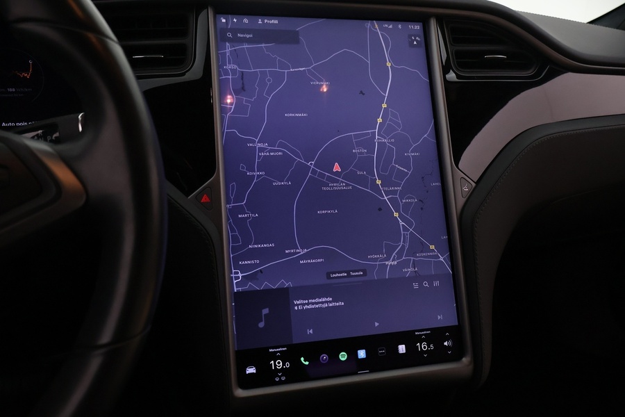 Tesla Model S vaihtoauto