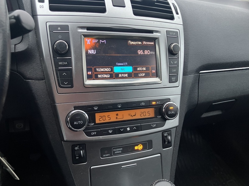 Toyota Avensis vaihtoauto