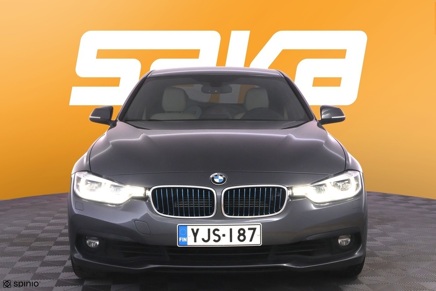 BMW 330 vaihtoauto