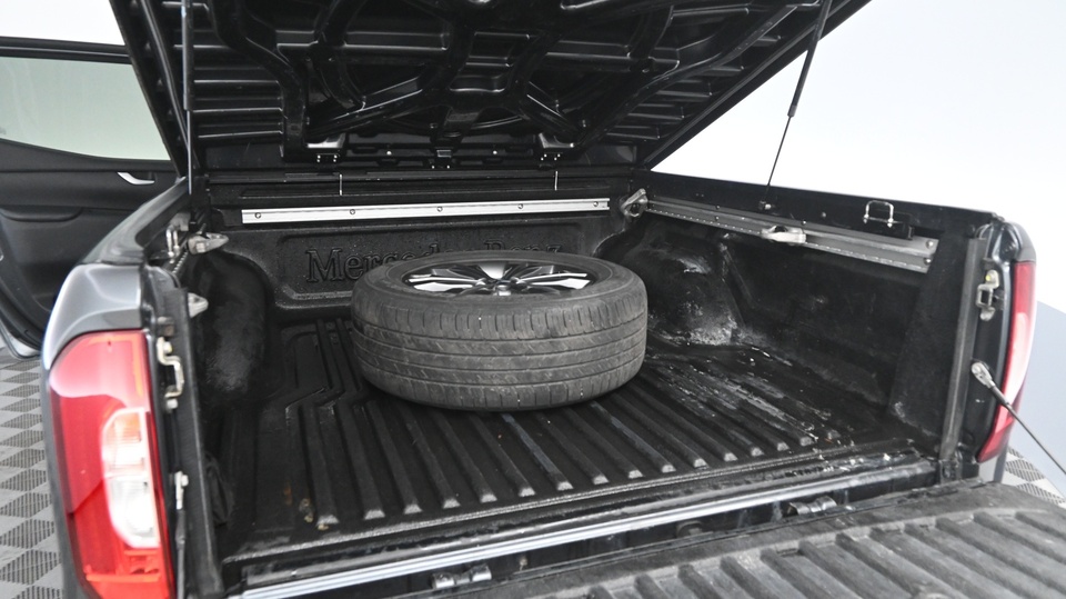 Mercedes-Benz X vaihtoauto