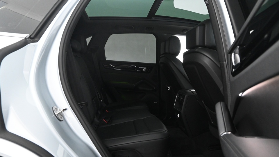 Porsche Cayenne vaihtoauto