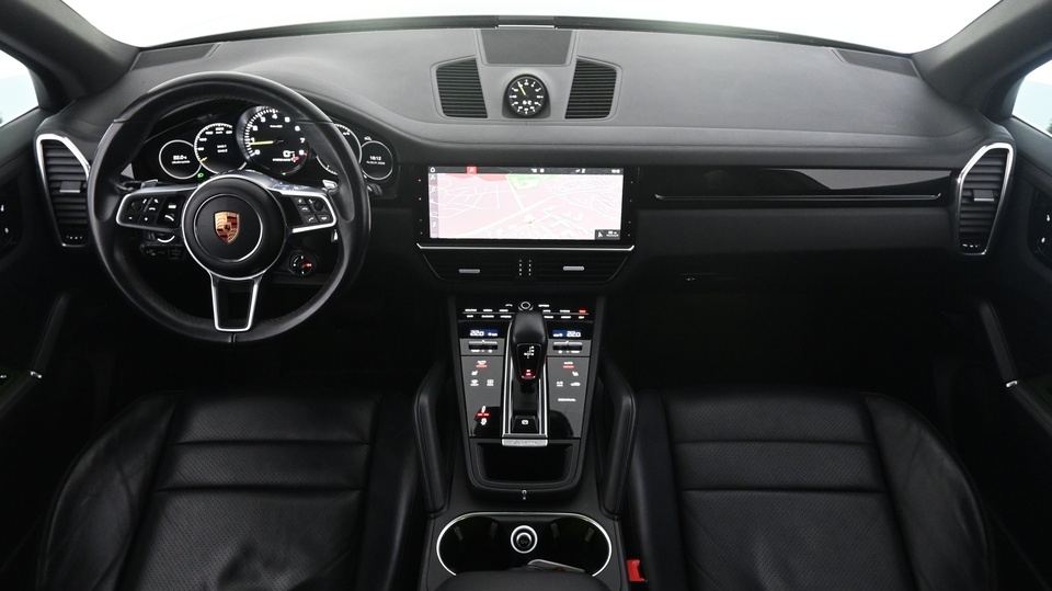 Porsche Cayenne vaihtoauto