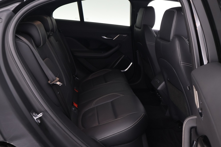 Jaguar I-PACE vaihtoauto