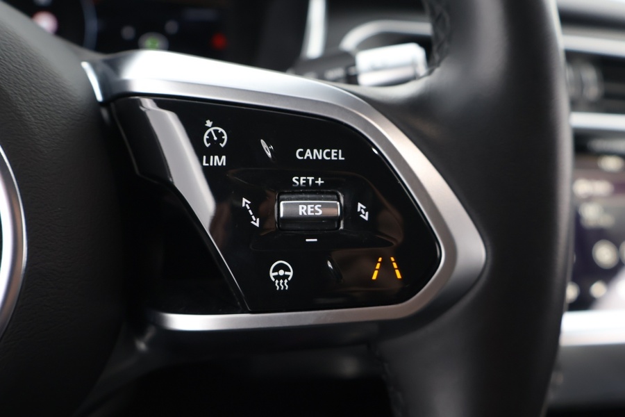 Jaguar I-PACE vaihtoauto