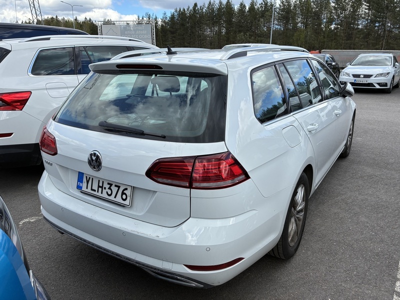 Volkswagen Golf vaihtoauto
