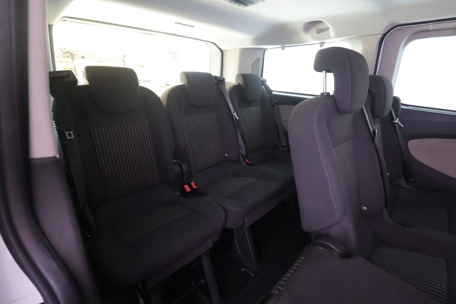 Ford Tourneo Custom vaihtoauto