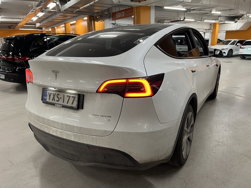 Tesla Model Y vaihtoauto