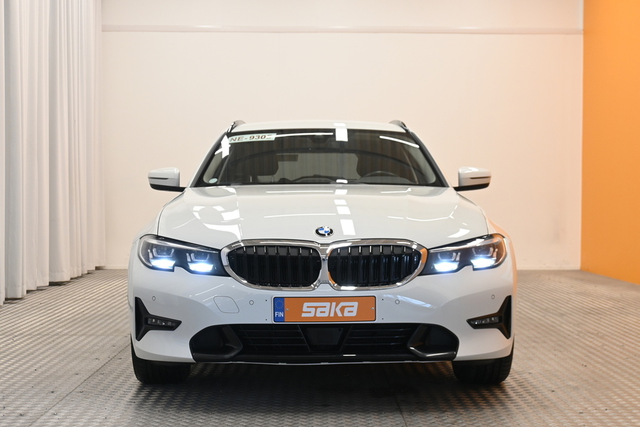 BMW 330 vaihtoauto