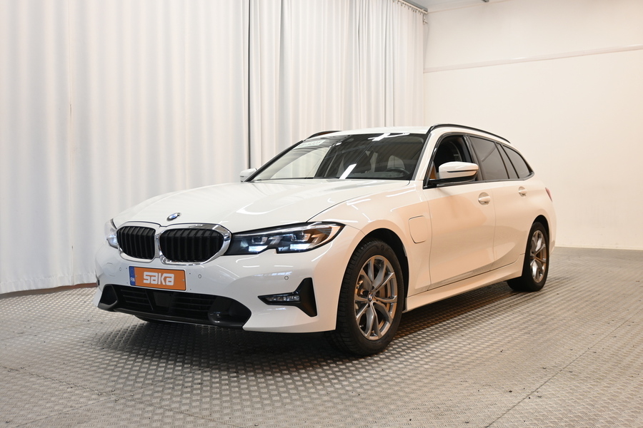 BMW 330 vaihtoauto