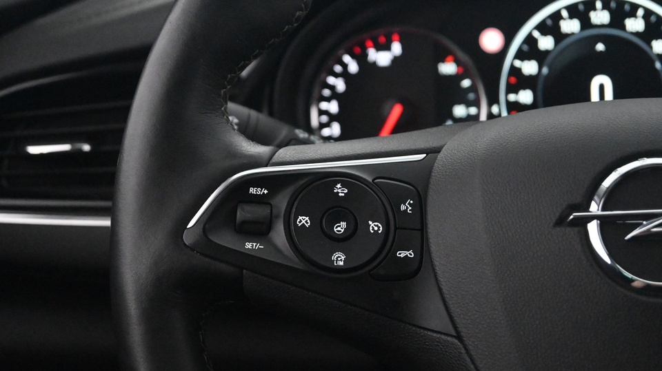 Opel Insignia vaihtoauto