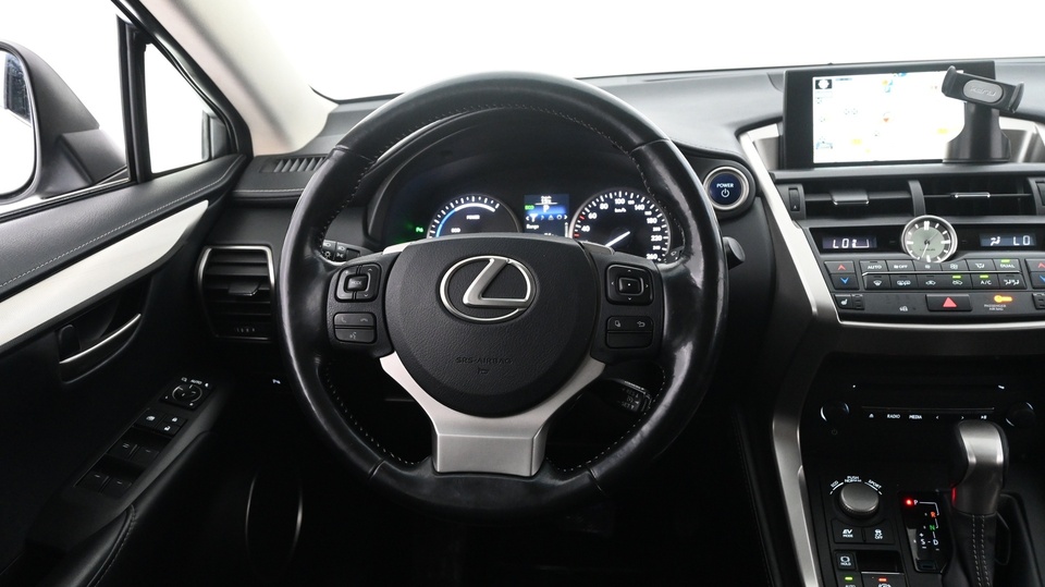 Lexus NX vaihtoauto