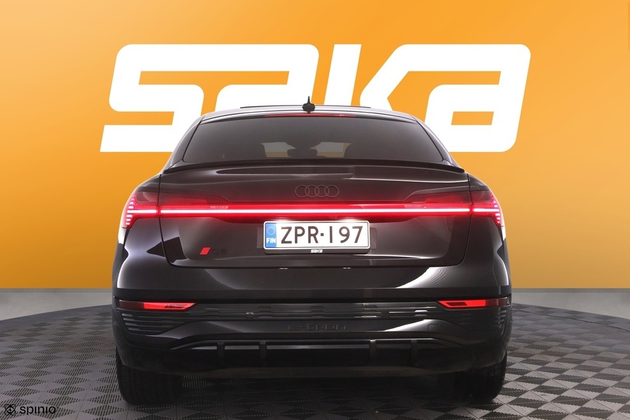 Audi Q8 e-tron vaihtoauto