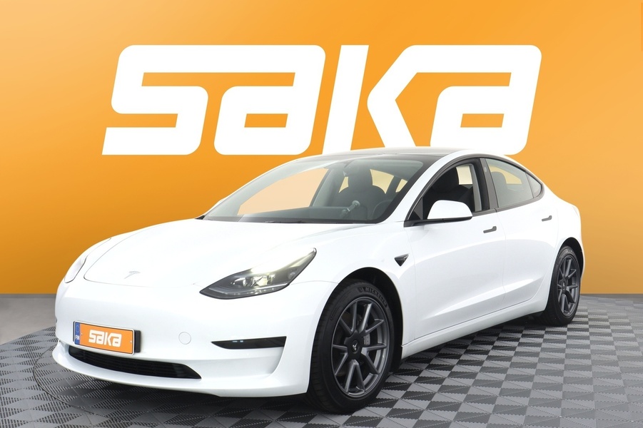 Tesla Model 3 vaihtoauto