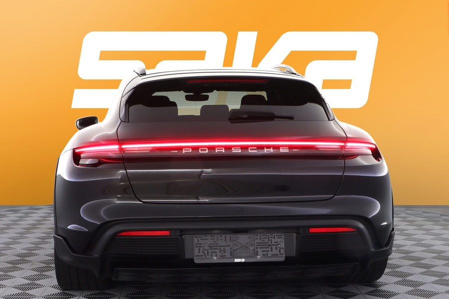 Porsche Taycan vaihtoauto