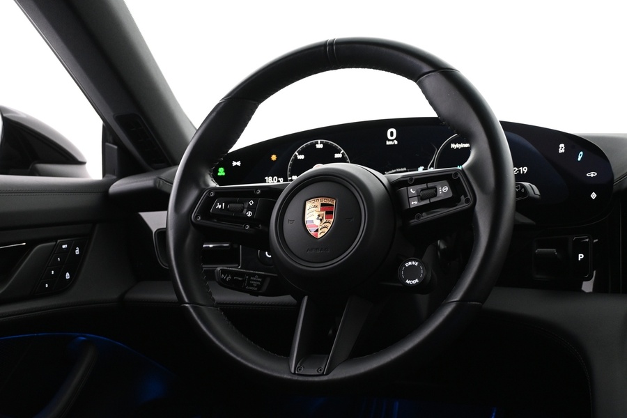 Porsche Taycan vaihtoauto