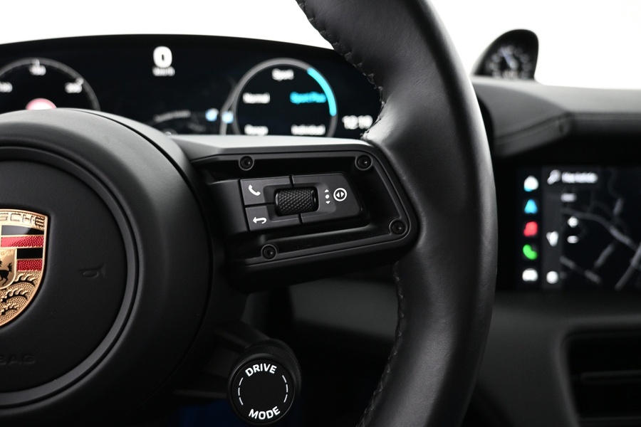 Porsche Taycan vaihtoauto