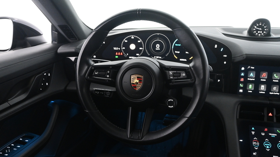 Porsche Taycan vaihtoauto