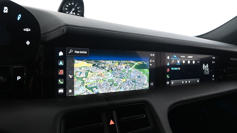 Porsche Taycan vaihtoauto