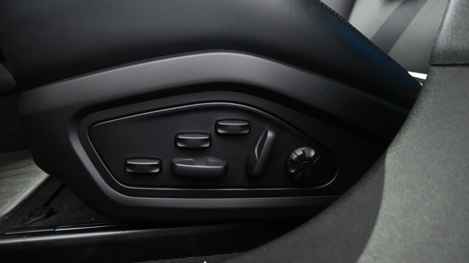 Porsche Taycan vaihtoauto