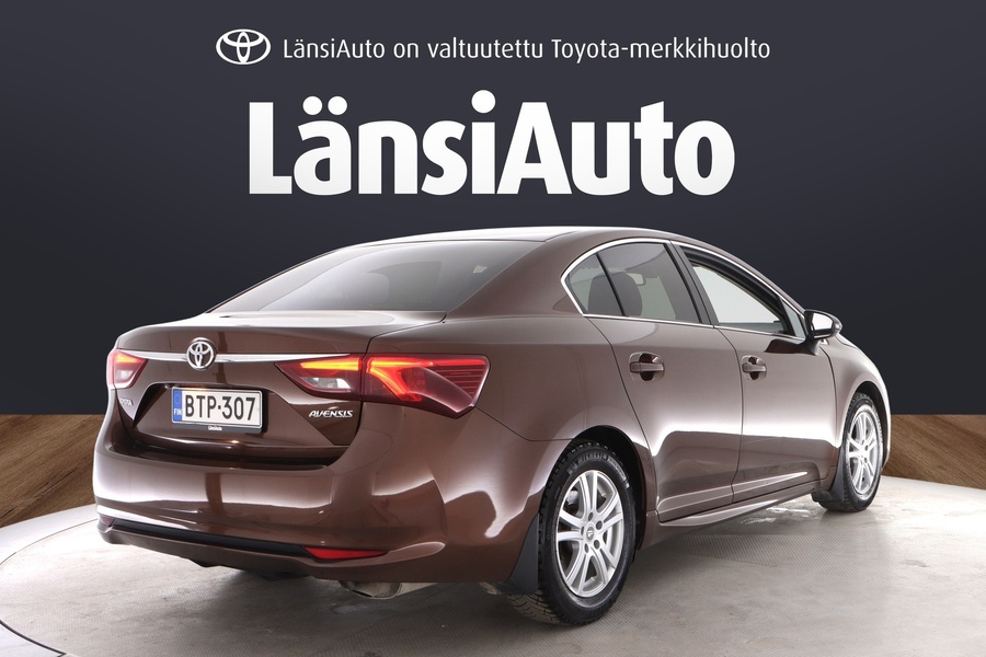 Toyota Avensis vaihtoauto