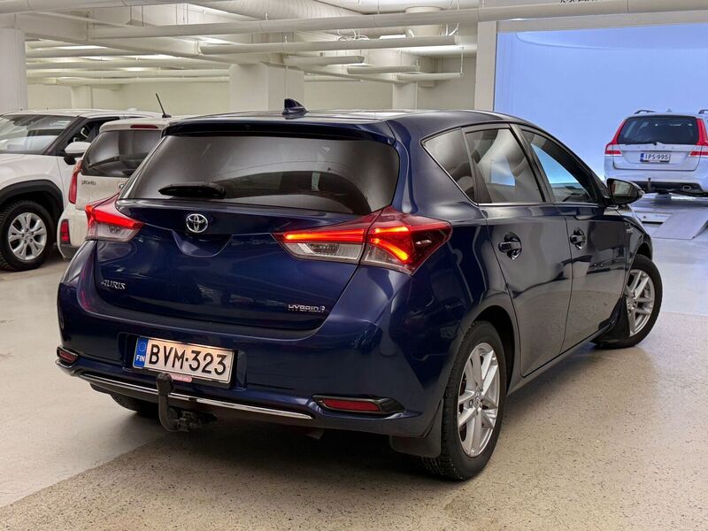 Toyota Auris vaihtoauto