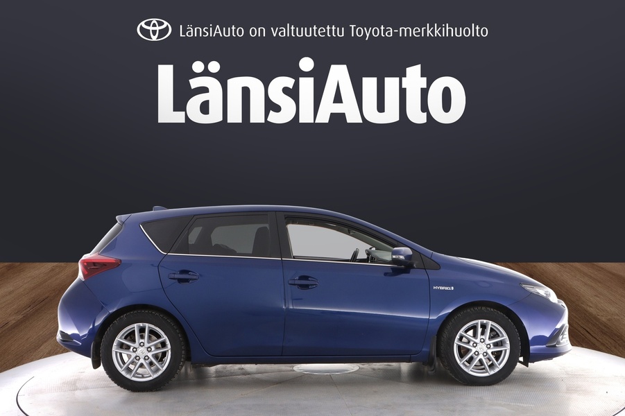 Toyota Auris vaihtoauto