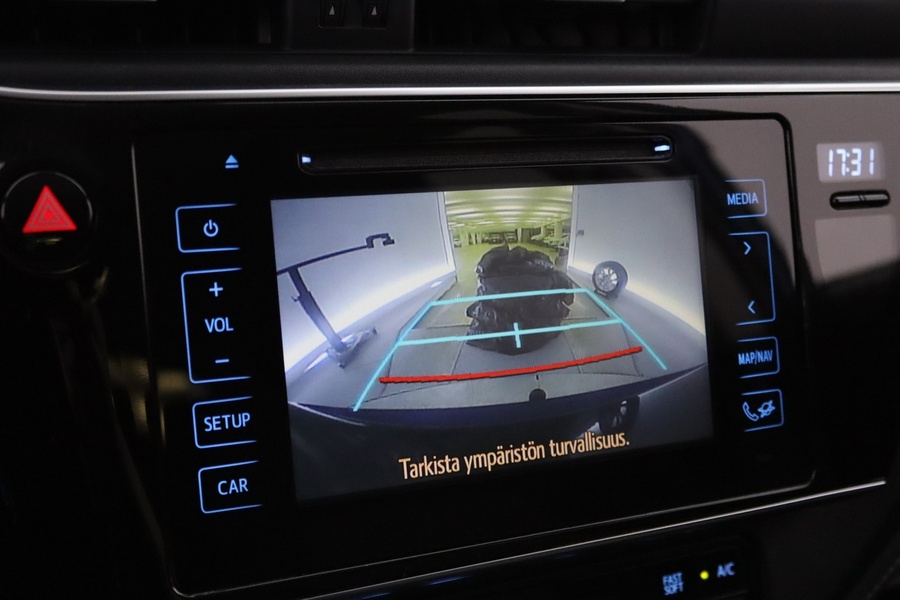 Toyota Auris vaihtoauto