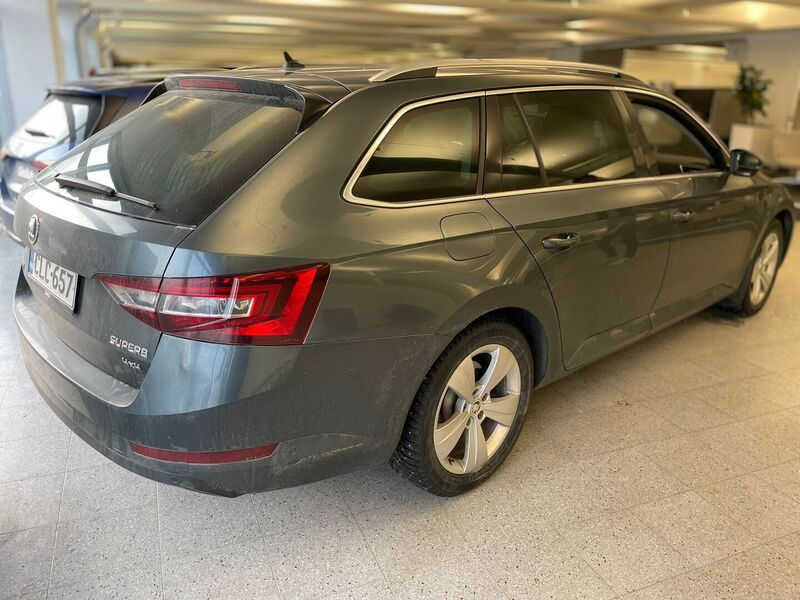 Skoda Superb vaihtoauto