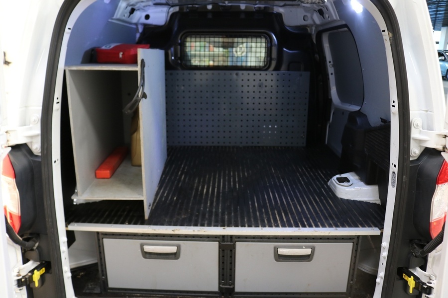 Ford Transit Courier vaihtoauto