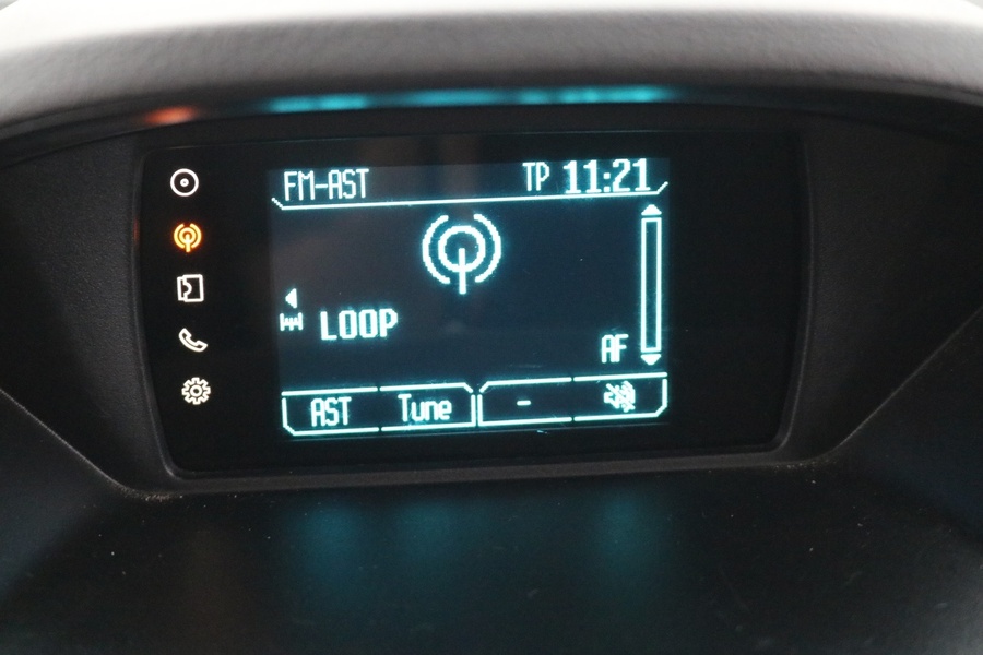 Ford Transit Courier vaihtoauto