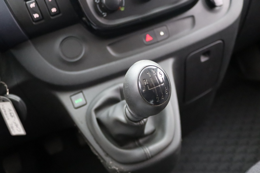 Opel Vivaro vaihtoauto