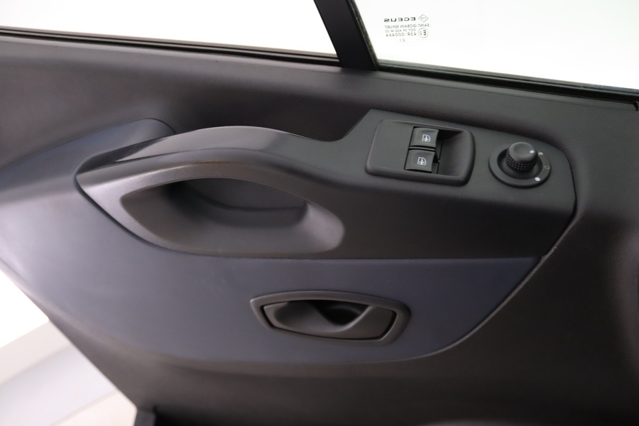 Opel Vivaro vaihtoauto